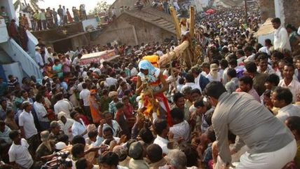 Sri Polamamba annual jatara will be conducted at Sambara village in Makkuva ... the schedule Tholellu is on January Sirimanotsavam on January and anupotsavam the following day